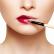 होंठ बढ़ाने के तरीके - फायदे और नुकसान